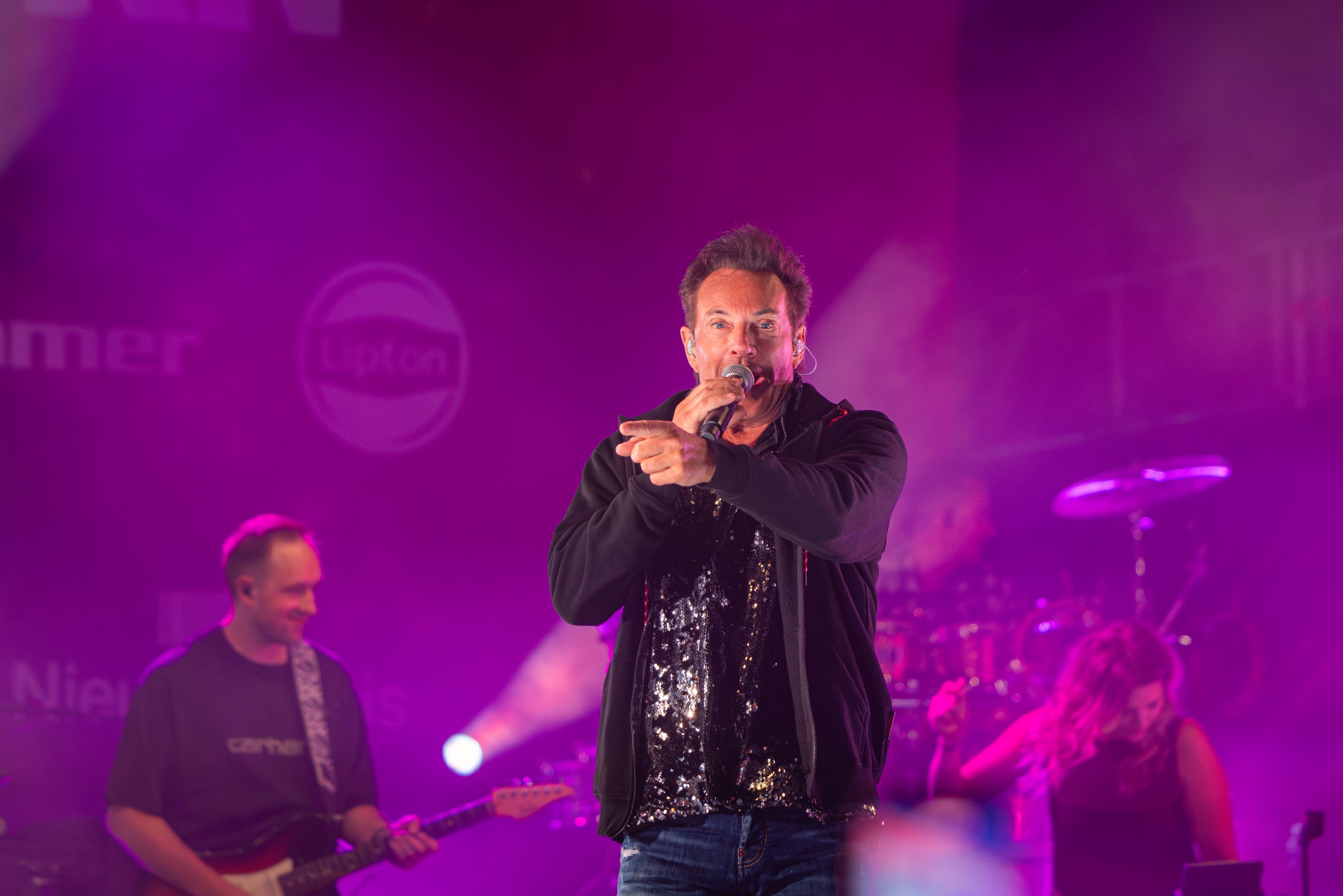 Gerard Joling tijdens Grolsch Live in Apeldoorn